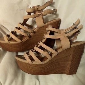 Gianni Bini Wedge sandals